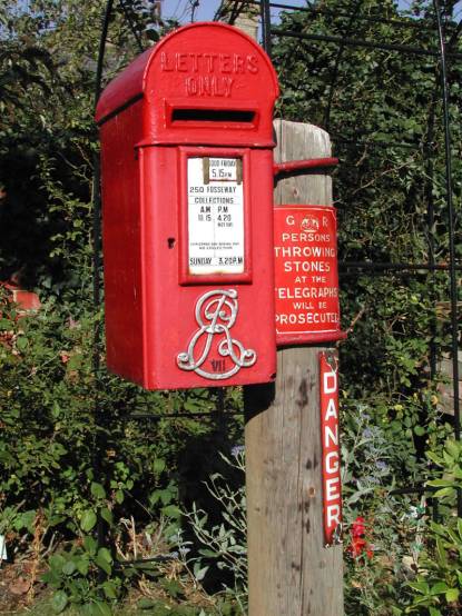 LB203 Edward 7th Lamp box